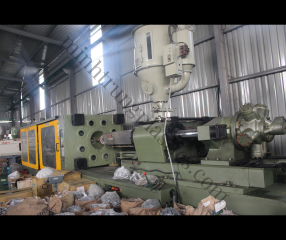 Máy ép nhựa 750T